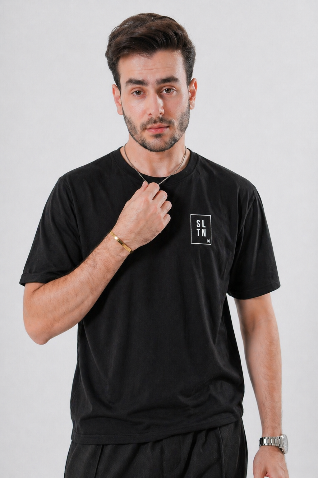 Essential Logo T-Shirt – Black
