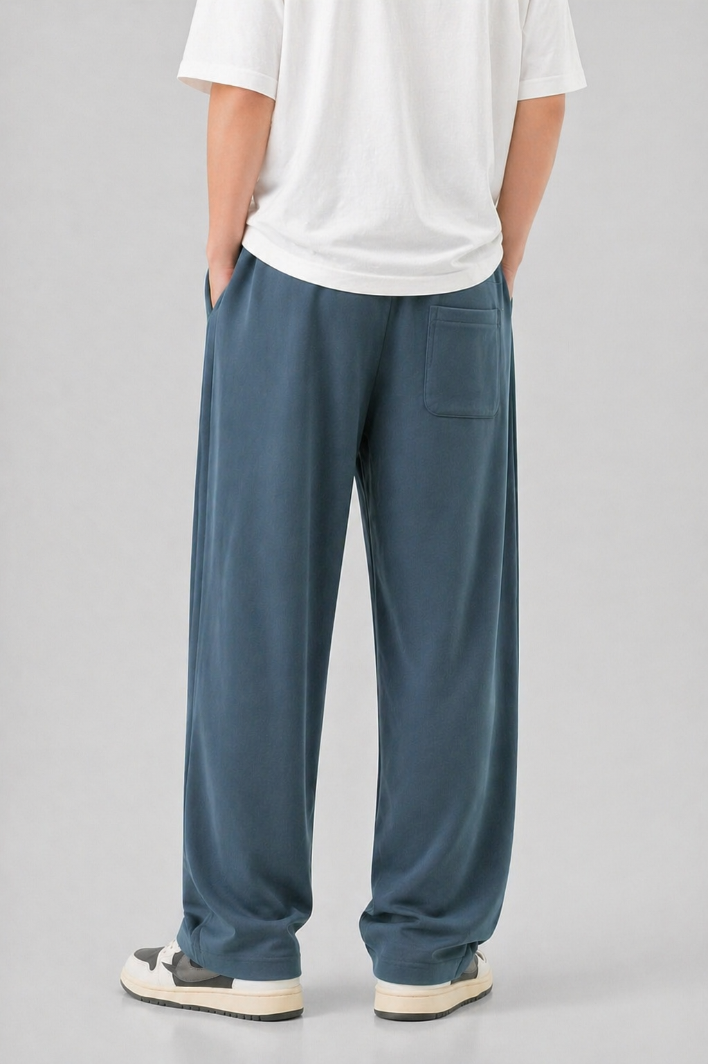 Relaxed Essential Trouser – Steel Blue