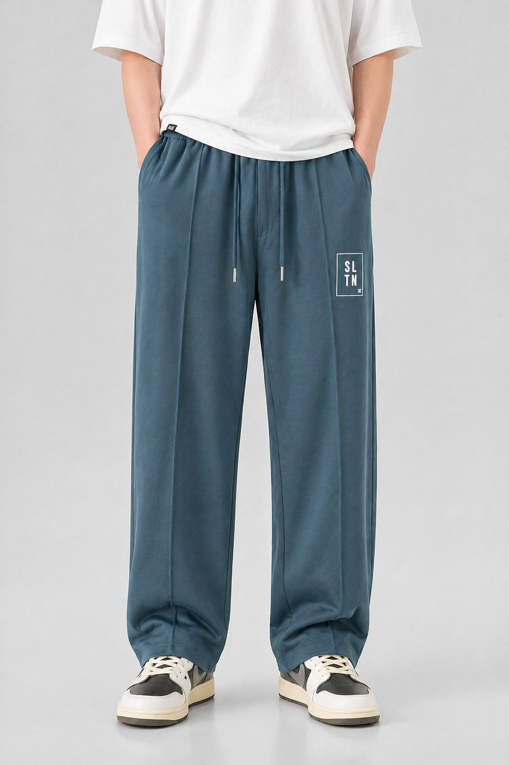 Relaxed Essential Trouser – Steel Blue